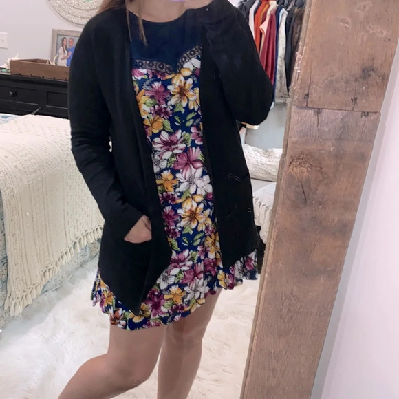 Time & Tru black knit sweater cardigan with pockets size small - Picture 2 of 5